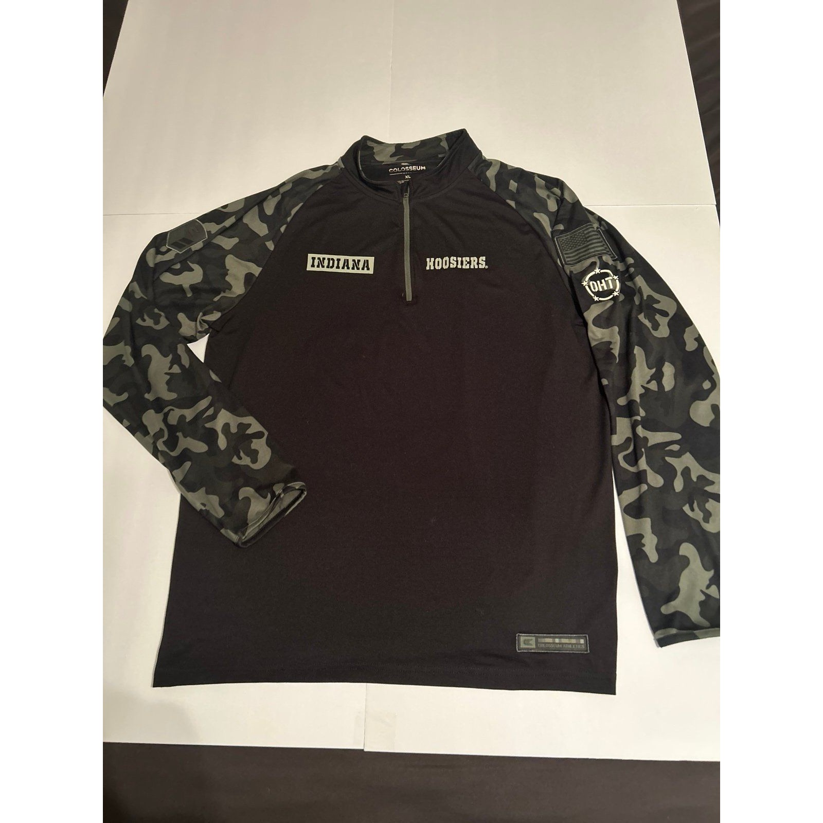 Colosseum Men’s Black & Camo Indiana University Hoosiers 1/4 Zip Pullover Sizexl